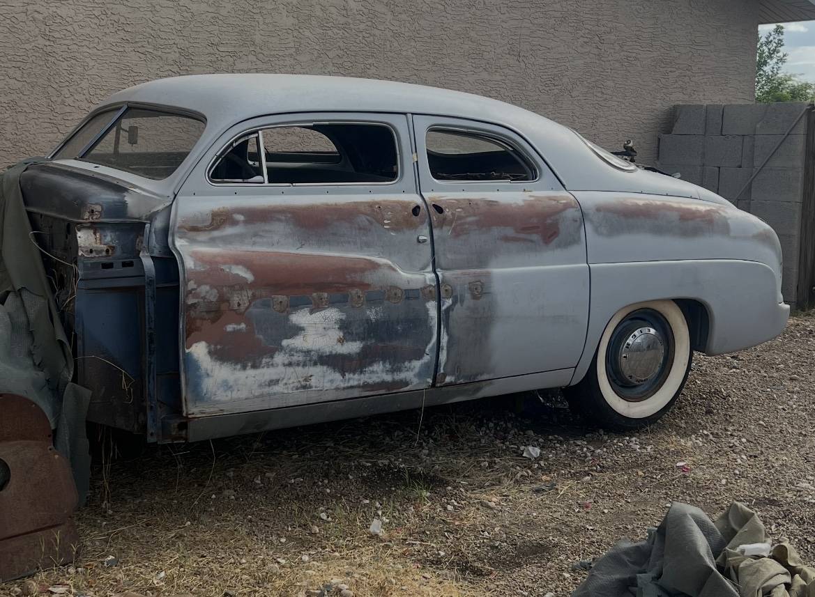 Mercury-Sedan-1950