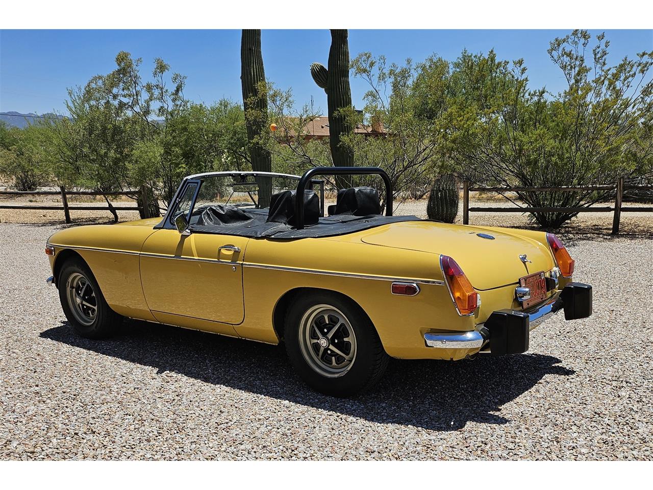 Mg-Mgb-1974-Harvast-Gold-Black