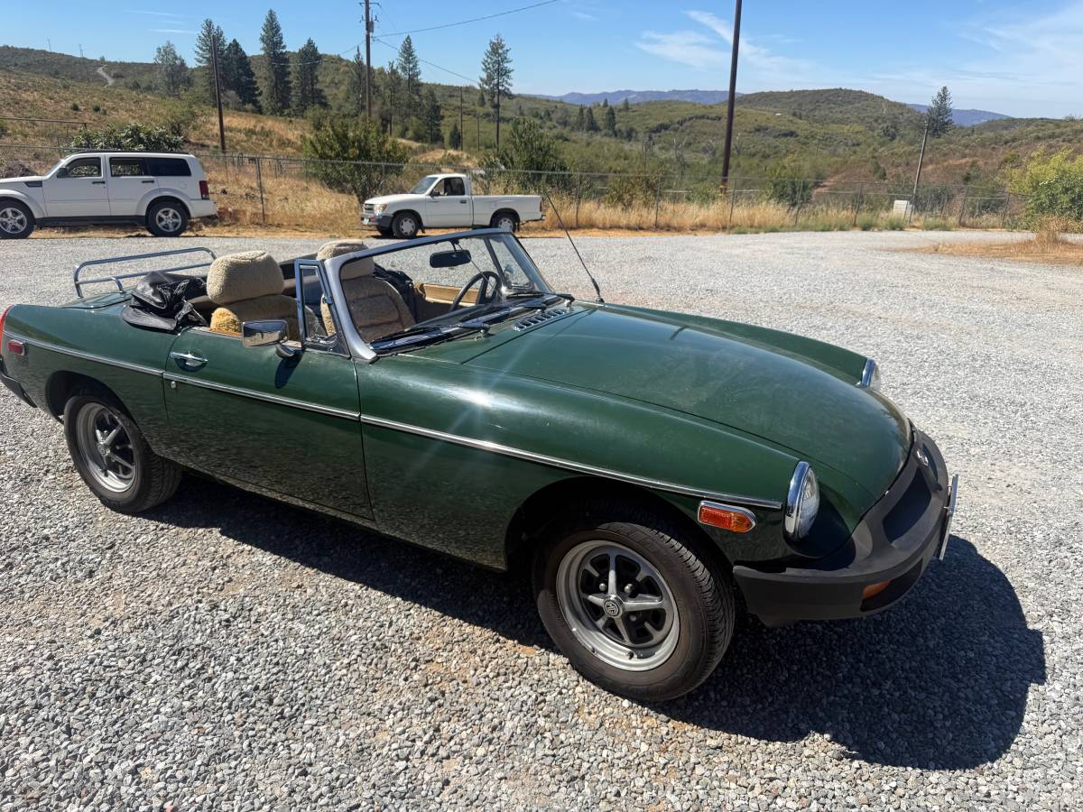 Mgb-convertible-1979-Green
