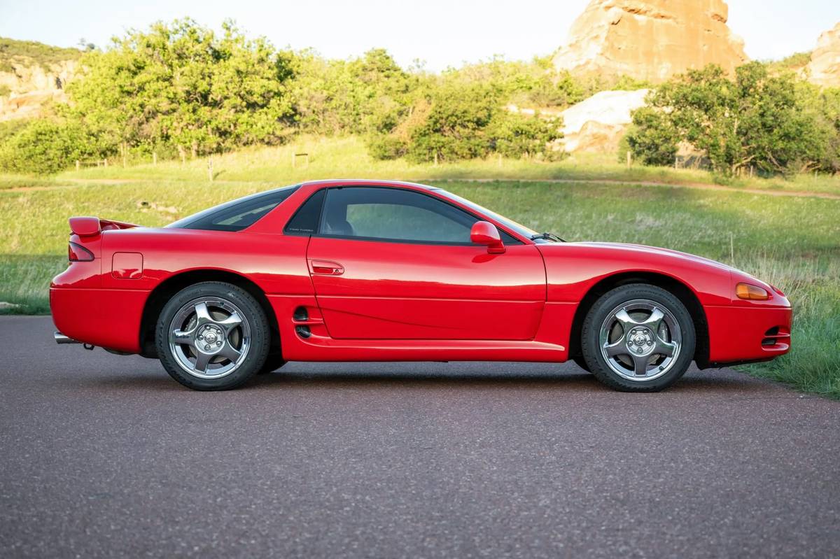 Mitsubishi-3000-gt-1994-Red