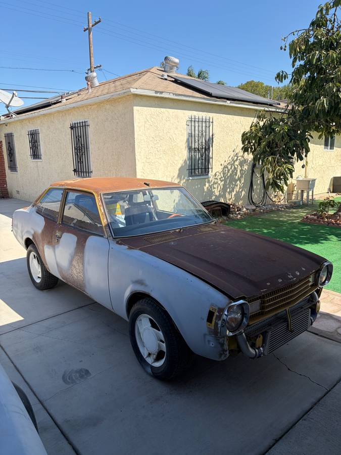 Mitsubishi-Dodge-lancer-1977-Gray