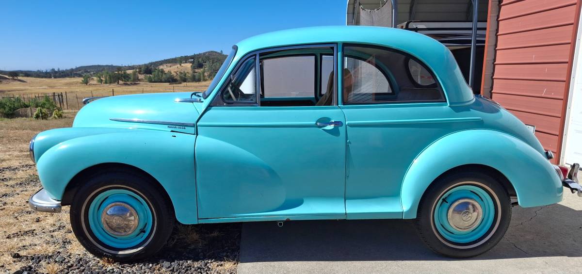 Morris-Minor-1959-Blue