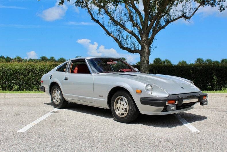 Nissan-280ZX-1981-Coupe-Red