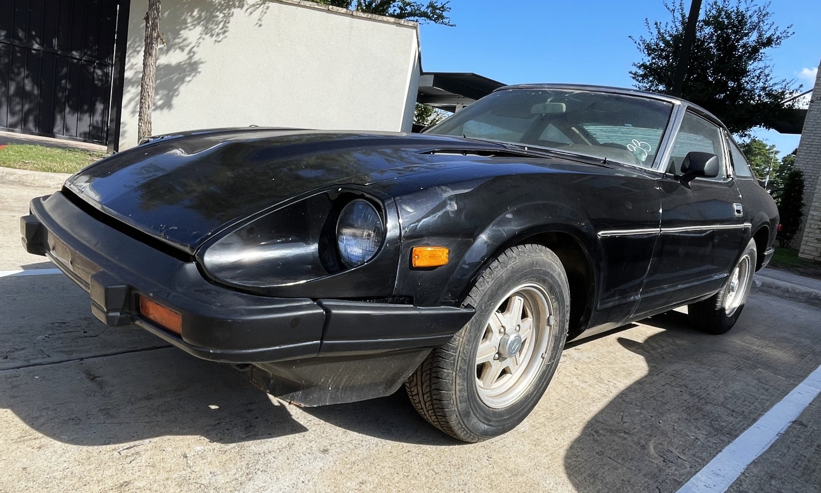 Nissan-280ZX-1982-Coupe