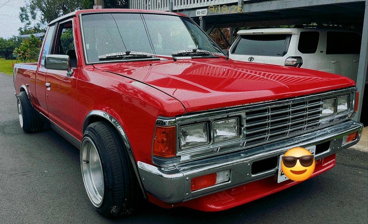 Nissan-Datsun-720-1986-Red