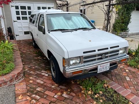 Nissan-Pickup-1992