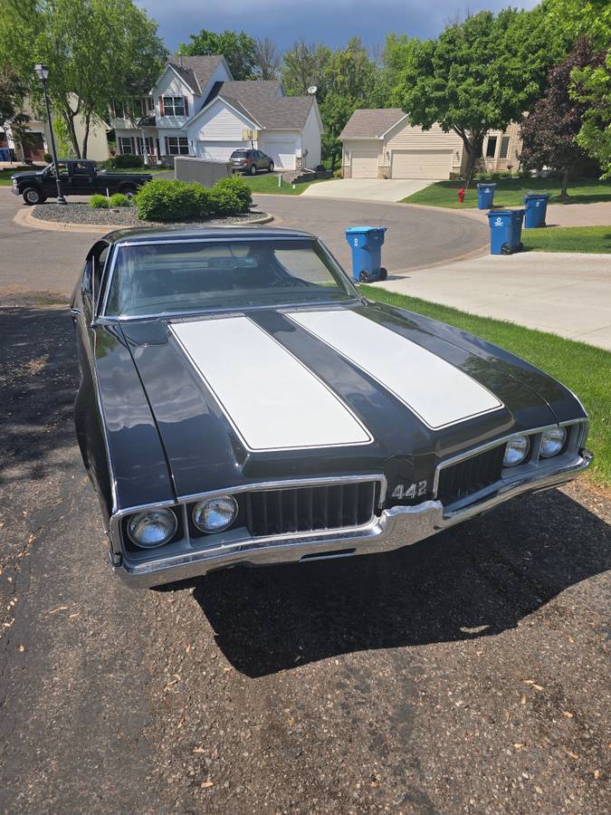 Oldsmobile-4-4-2-1969