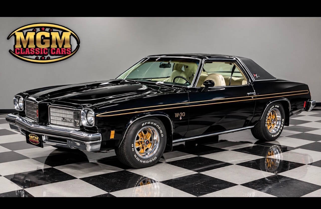 Oldsmobile-4-4-2-1977-Black-White