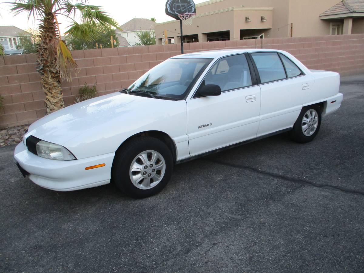 Oldsmobile-Achieva-s-1995-White