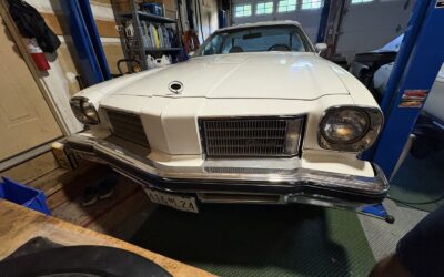 Oldsmobile Cutlass 1975
