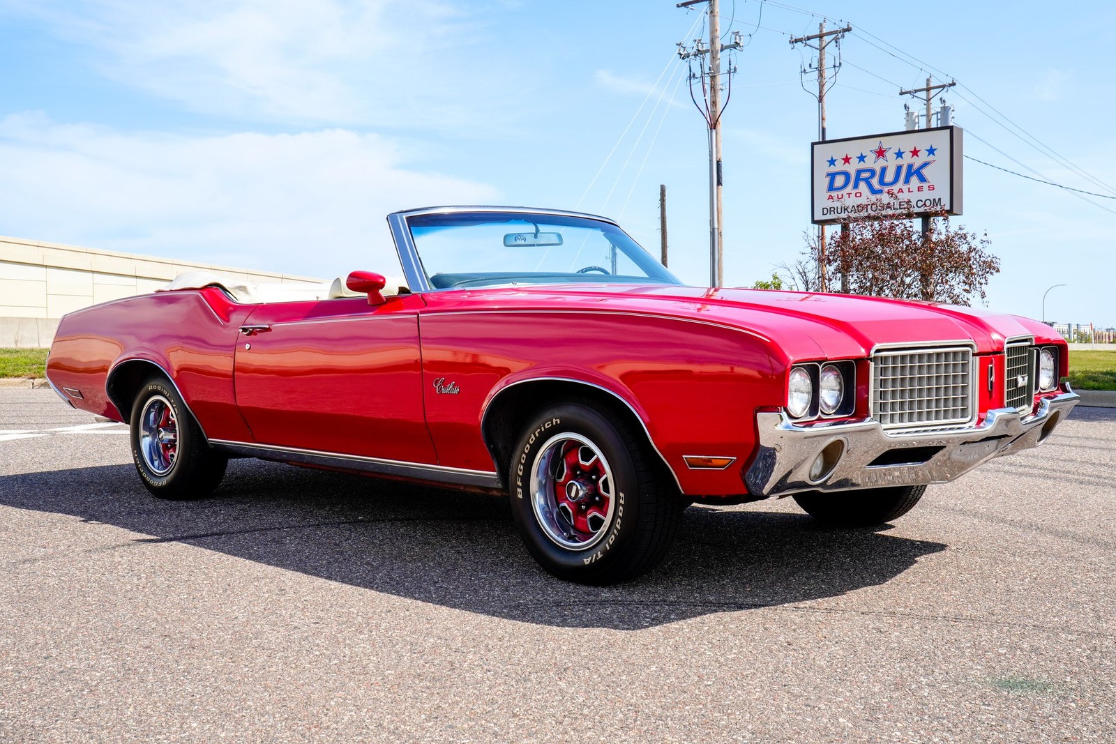 Oldsmobile-Cutlass-Convertible-1972-Convertible-White