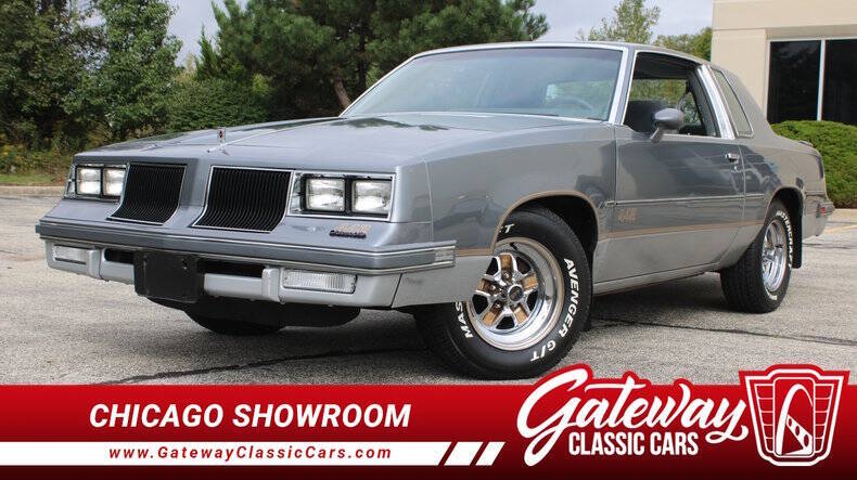 Oldsmobile-Cutlass-salon-1986