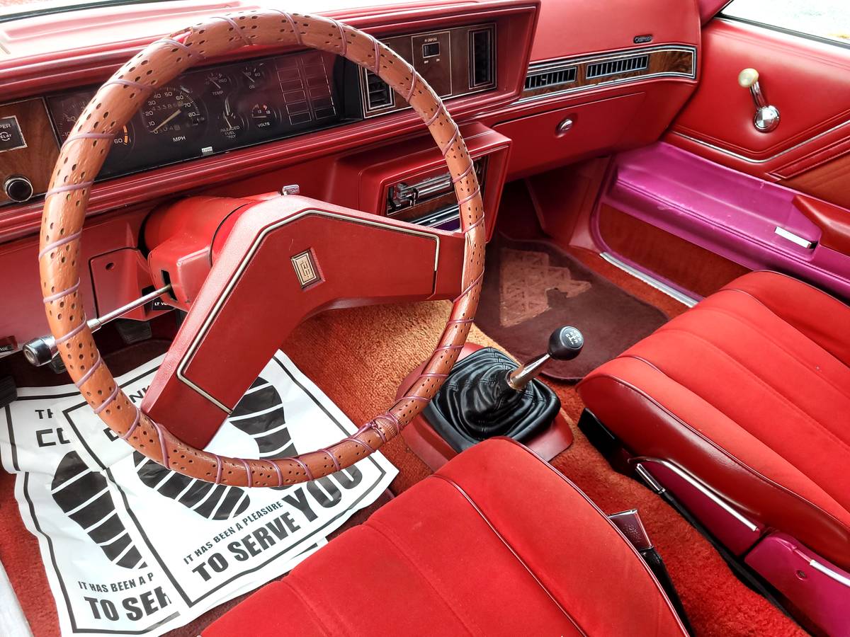 Oldsmobile-Cutlass-salon-brougham-1978