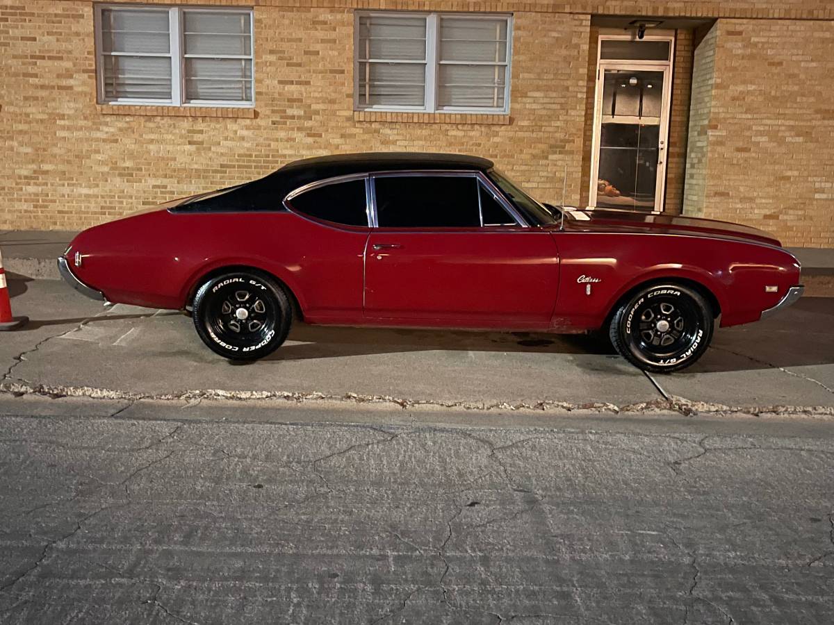 Oldsmobile-Cutlass-supreme-1969
