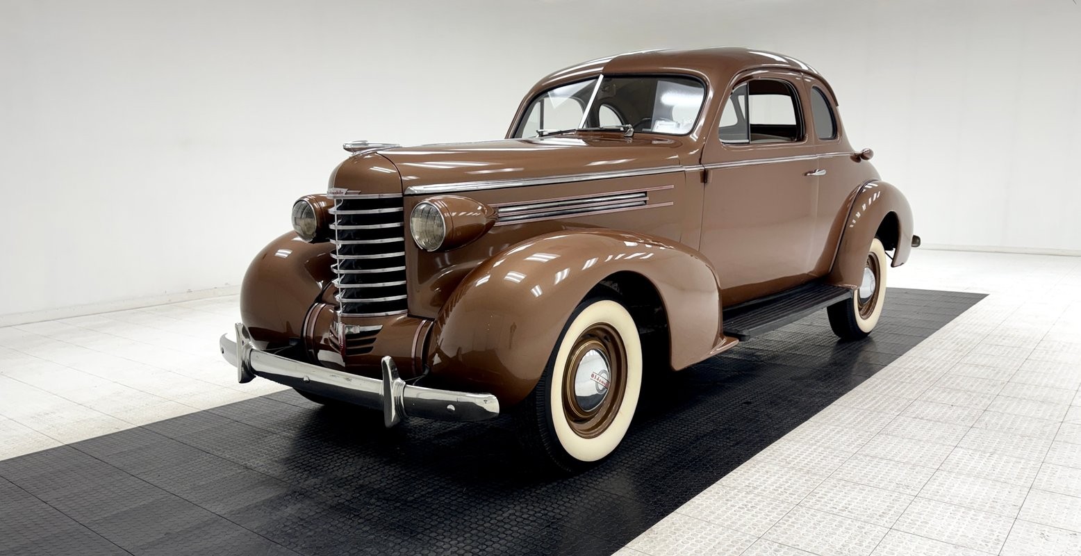 Oldsmobile-F37-6-Series-1937-Coupe-Tan