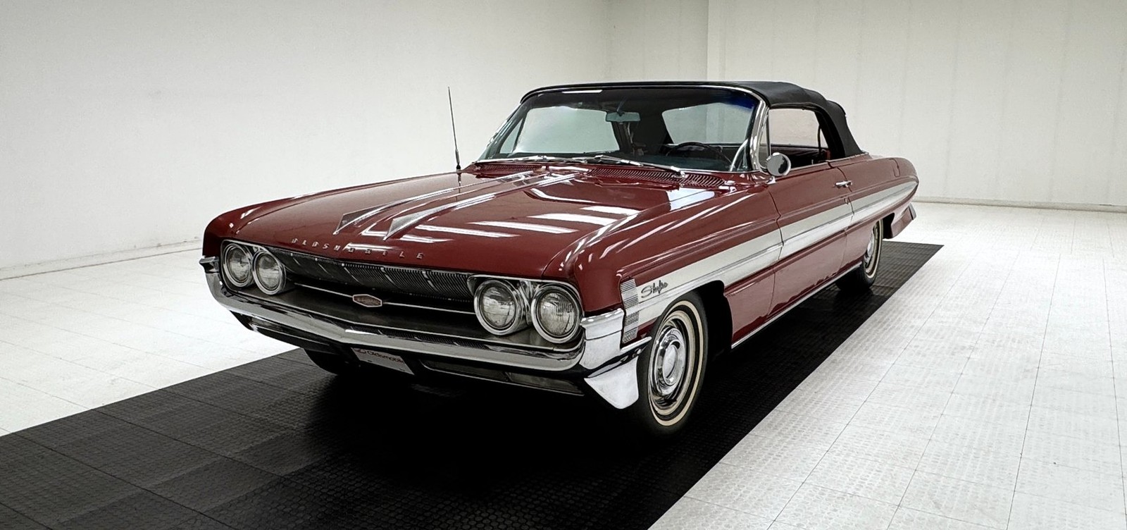 Oldsmobile Starfire 1961