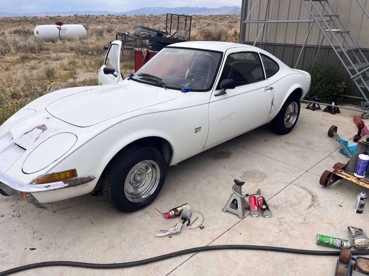 Opel-Gt-1969-White