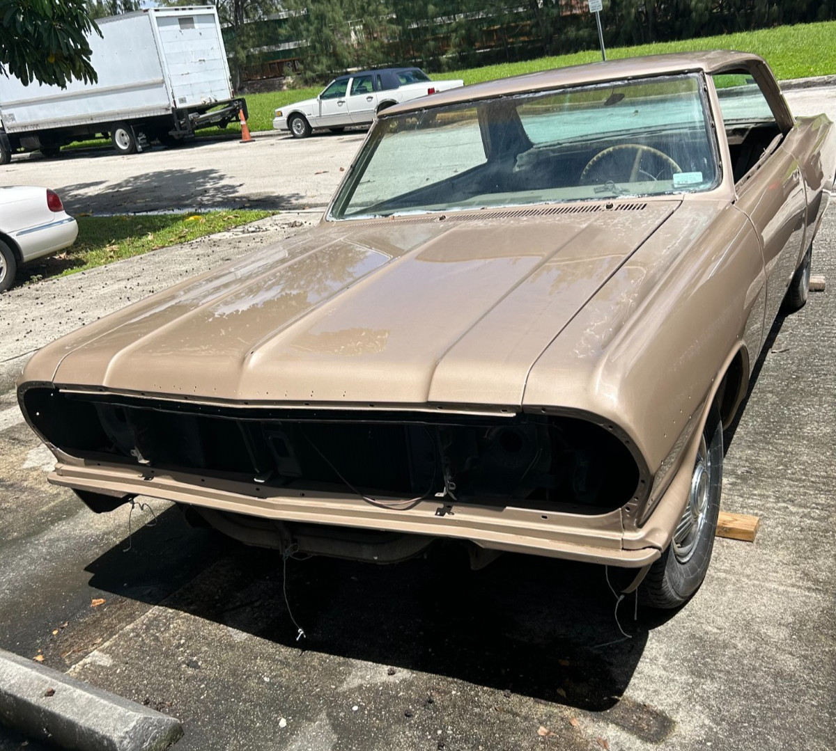 Other-Makes-1964-Coupe-Gold