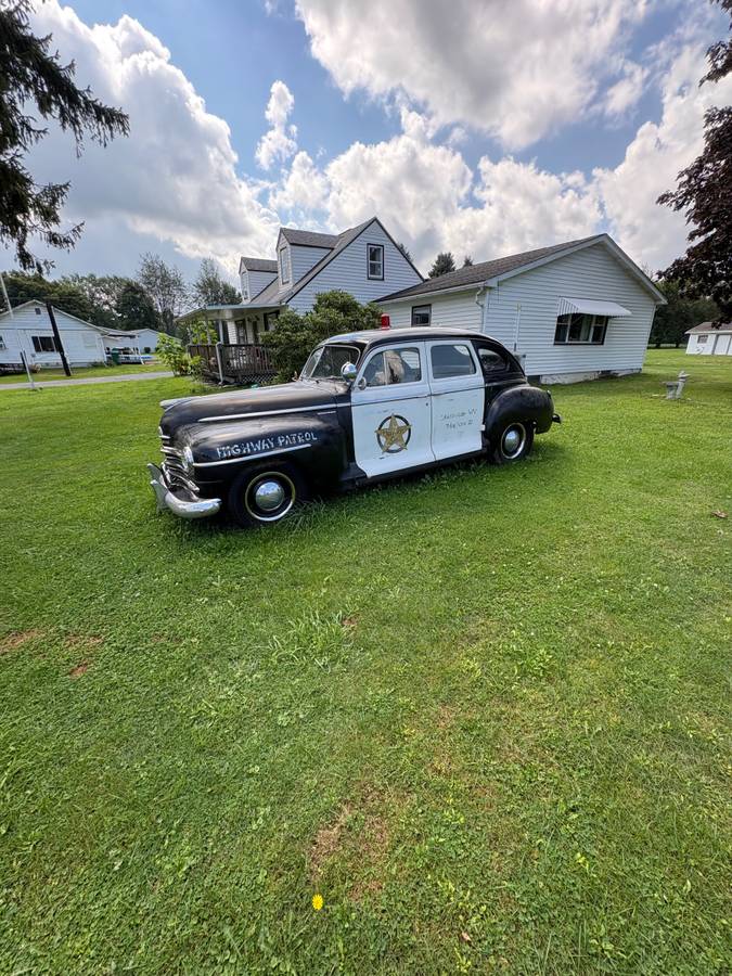 Plymouth-1948-Black