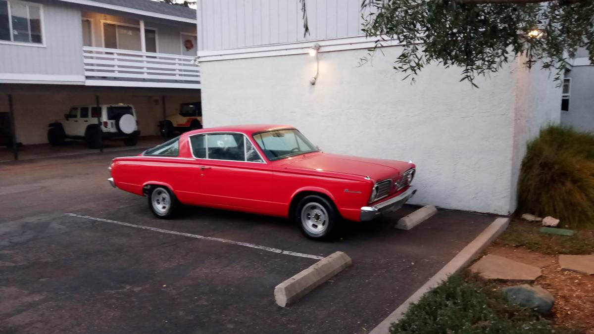 Plymouth-Barracuda-1966-Red