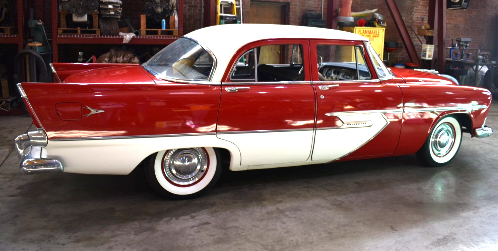 Plymouth Belvedere 1956