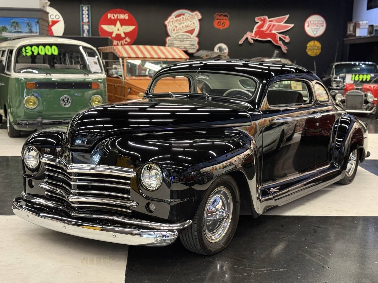 Plymouth Deluxe 1947