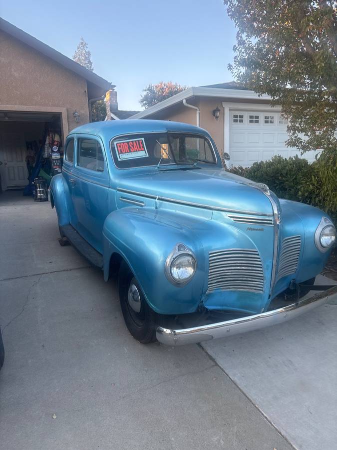Plymouth-Pecan-1940-Blue