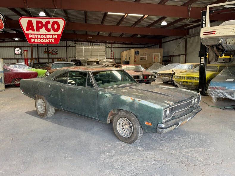Plymouth-Road-runner-1970-Green