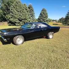 Plymouth-Road-runner-rm21-1969