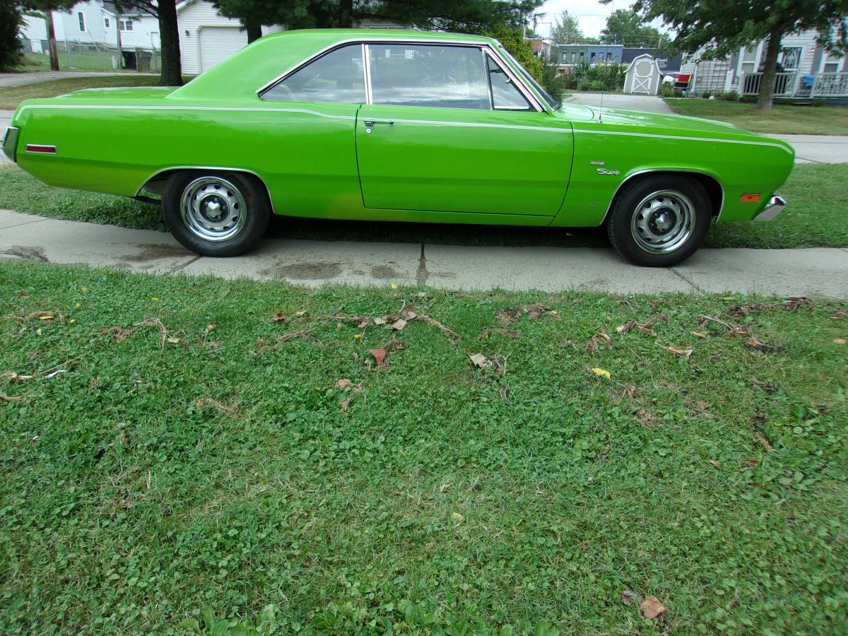 Plymouth-Scamp-1971-Green