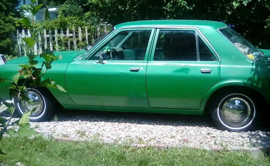 Plymouth-Volare-1979-Green
