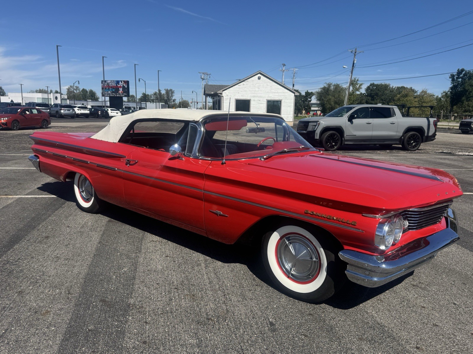 Pontiac-Bonneville-1960-Convertible-Red