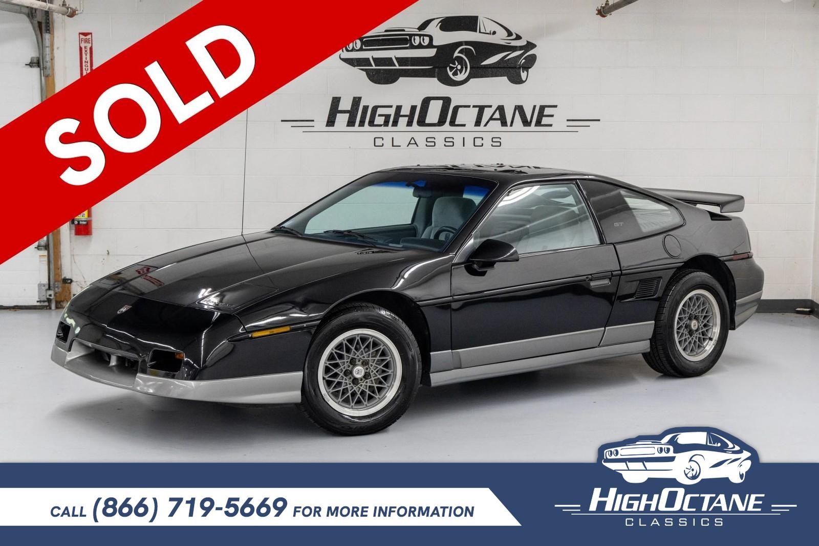 Pontiac Fiero 1986