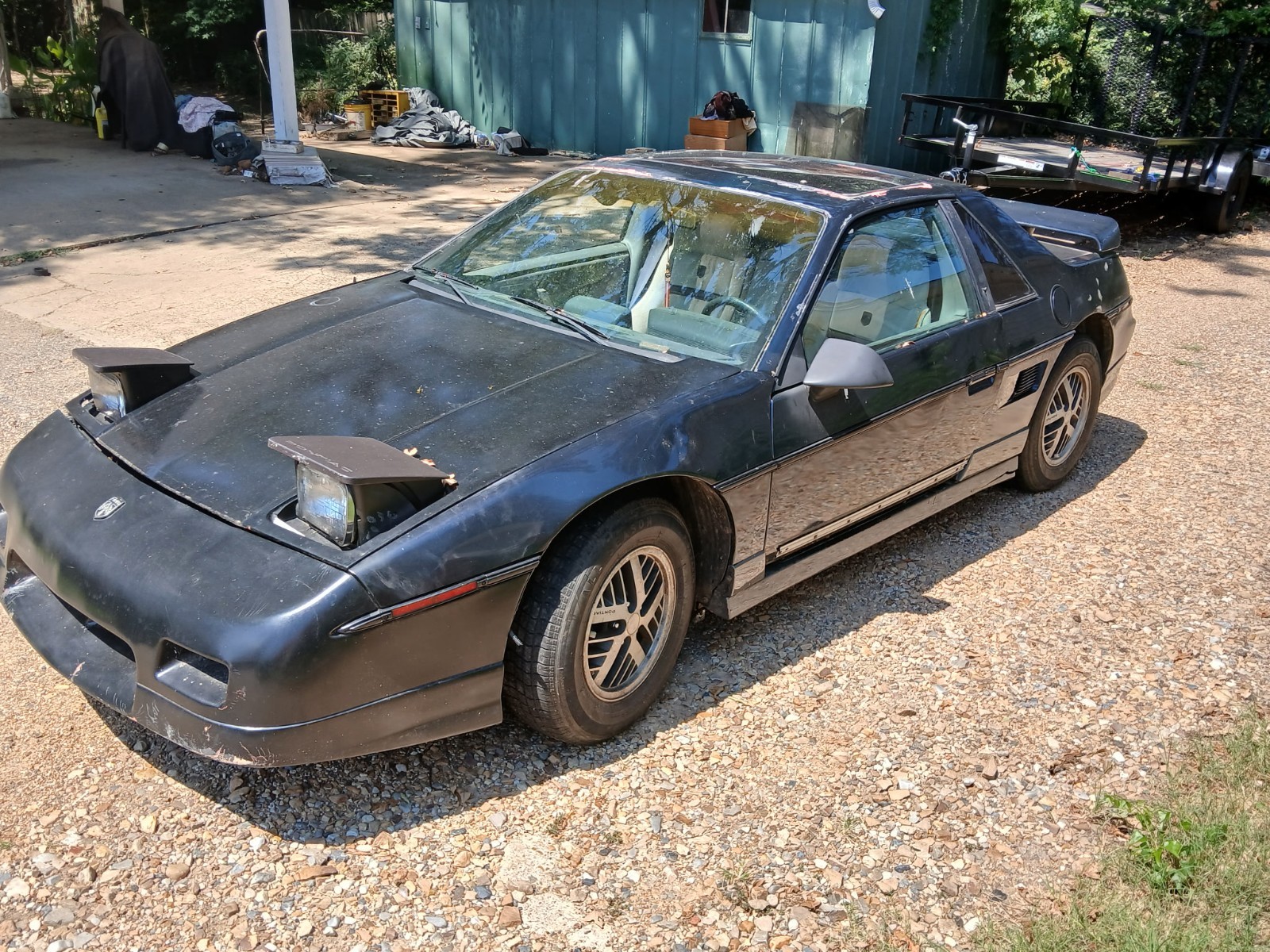 Pontiac Fiero 1986