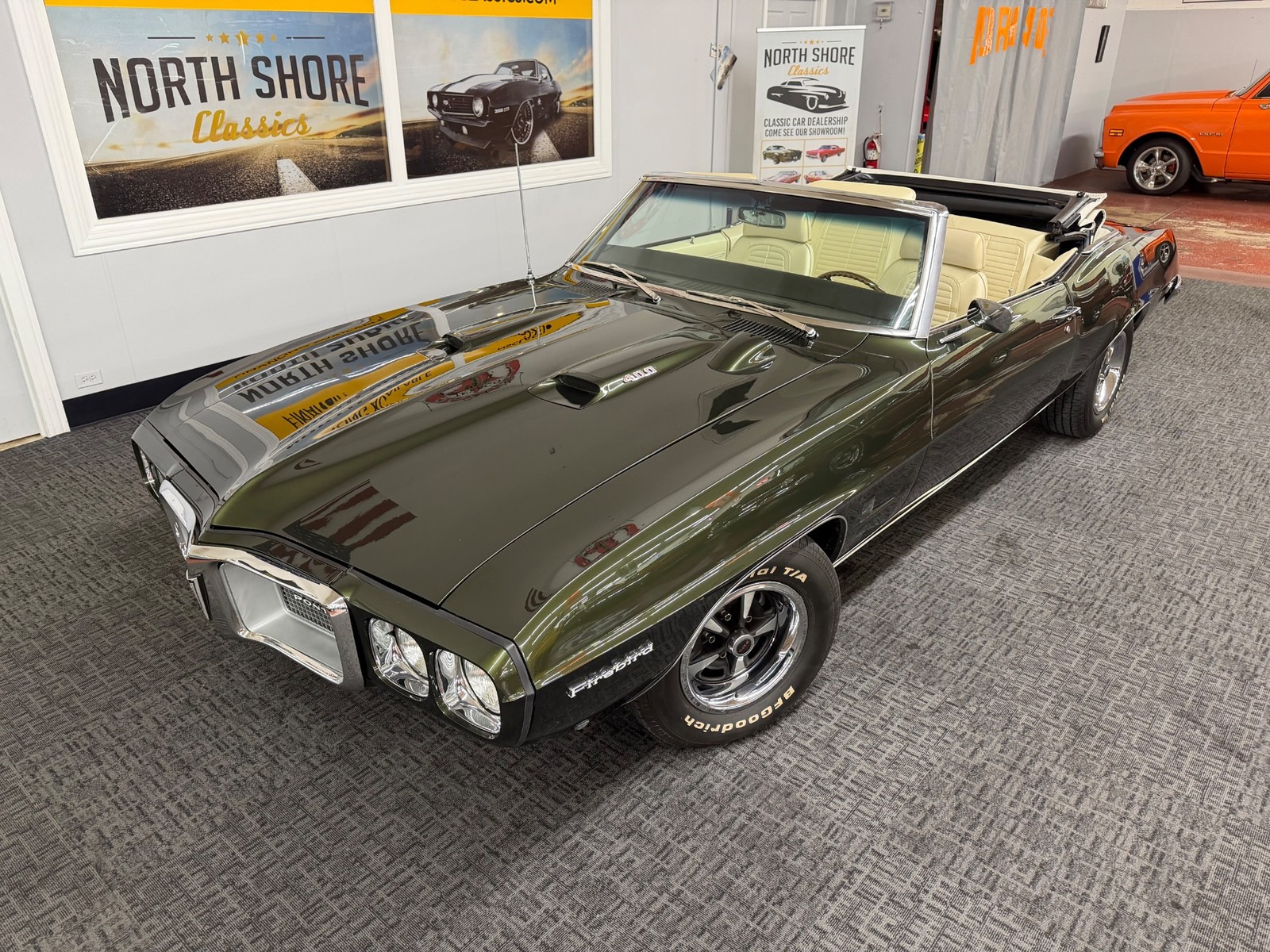 Pontiac-Firebird-1969-Convertible-White