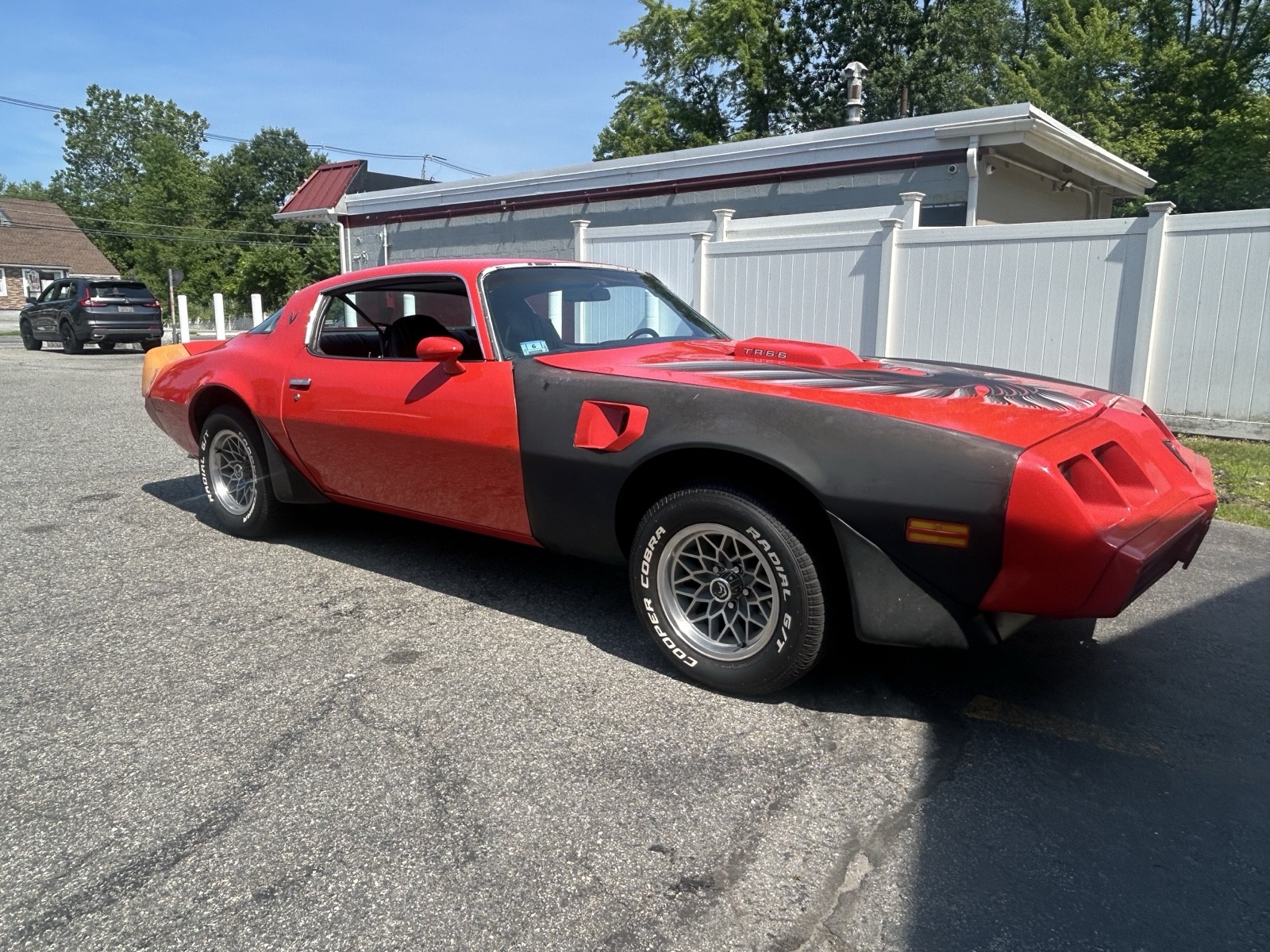 Pontiac-Firebird-1979-Coupe