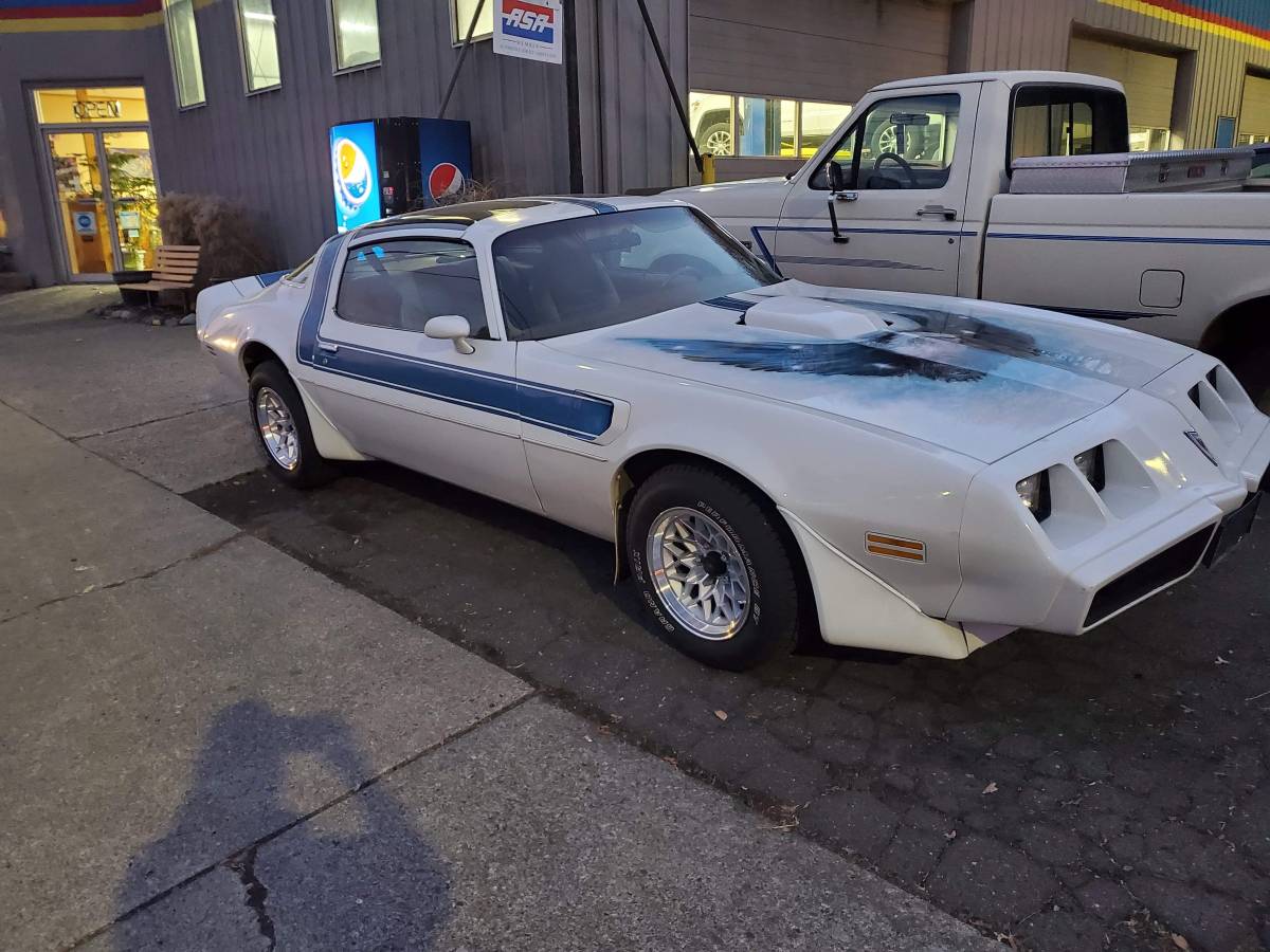 Pontiac-Firebird-1980-White