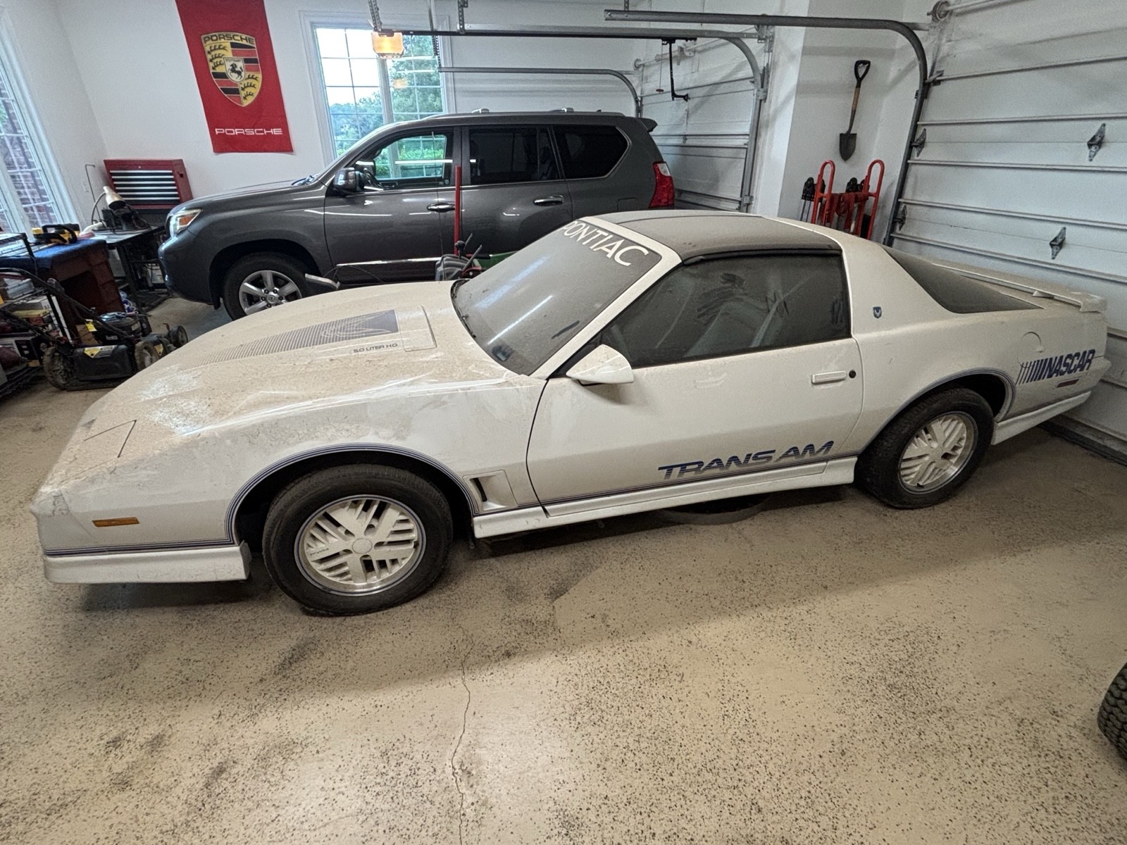 Pontiac Firebird 1984