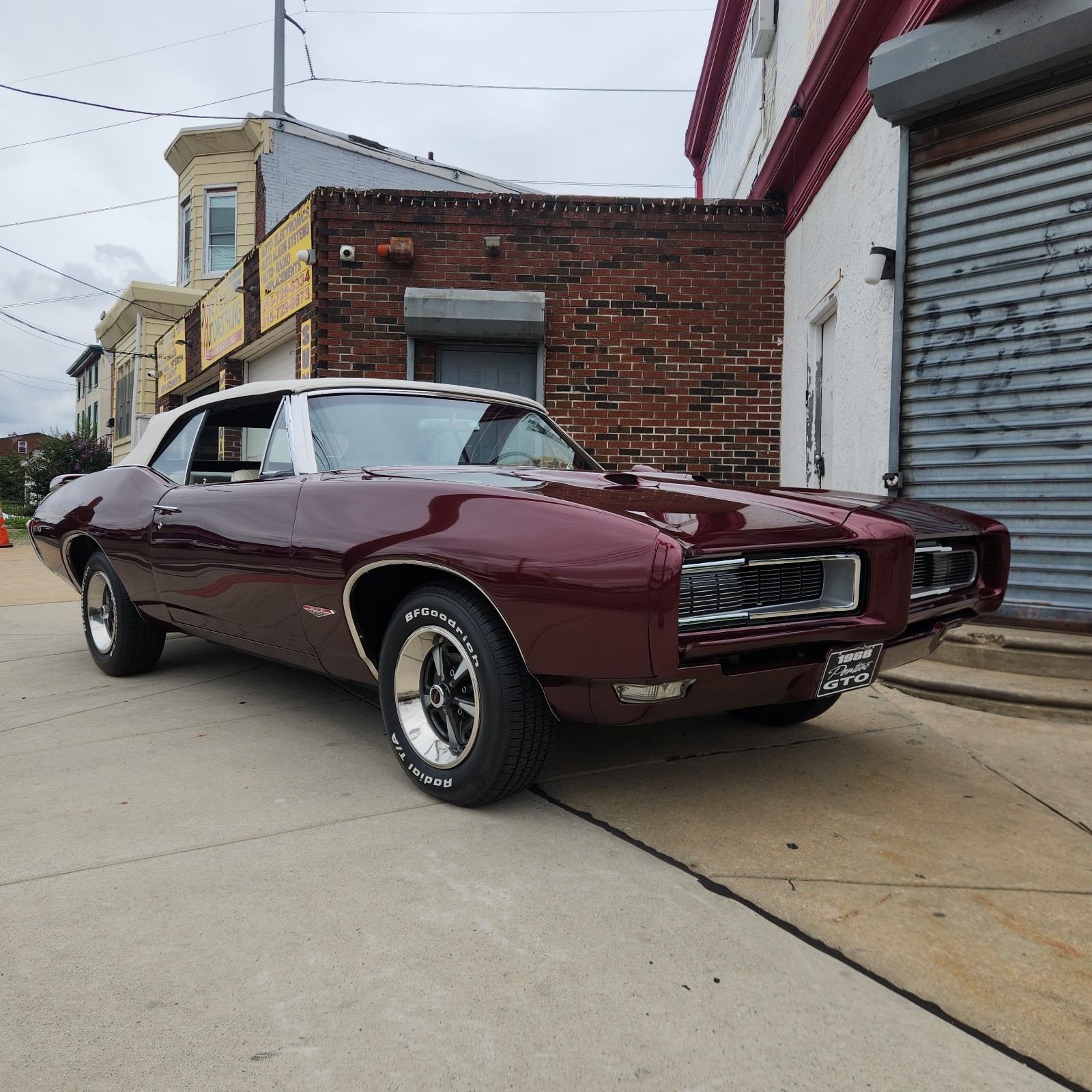 Pontiac-GTO-1968-White