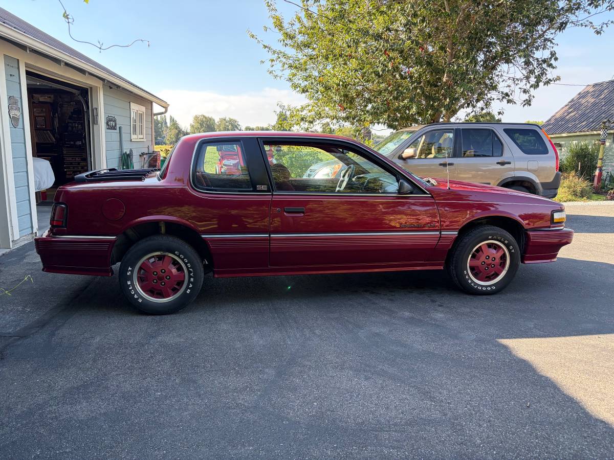 Pontiac-Grand-am-1987-Red