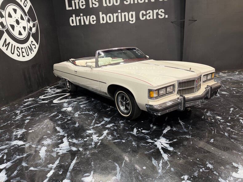 Pontiac-Grand-ville-1975