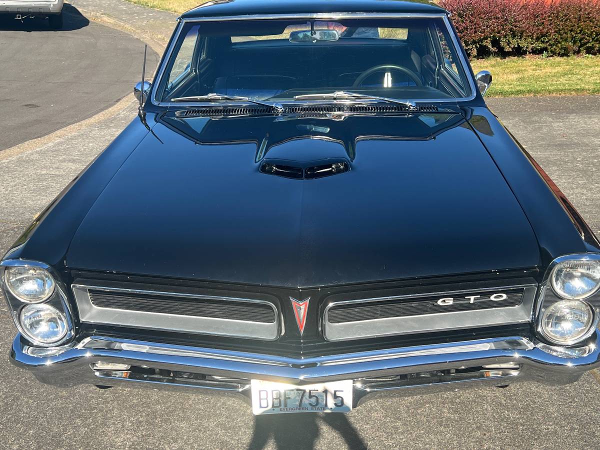 Pontiac-Gto-1965-Black