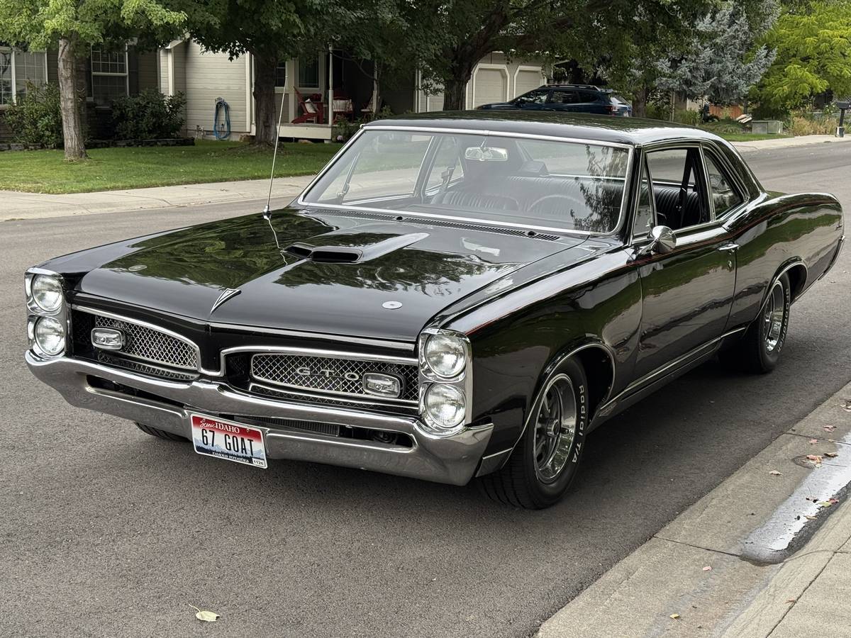 Pontiac-Gto-1967-Black