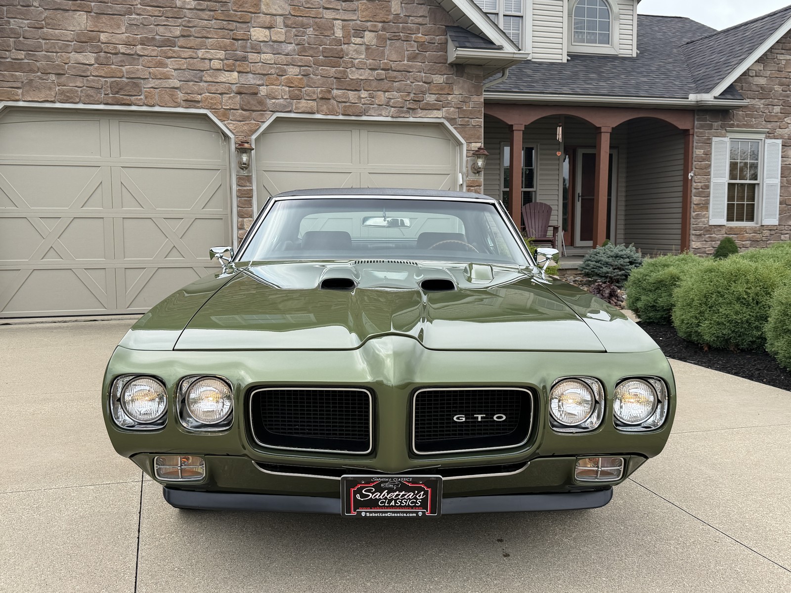 Pontiac-Gto-1970-Verdoro-Green-Black