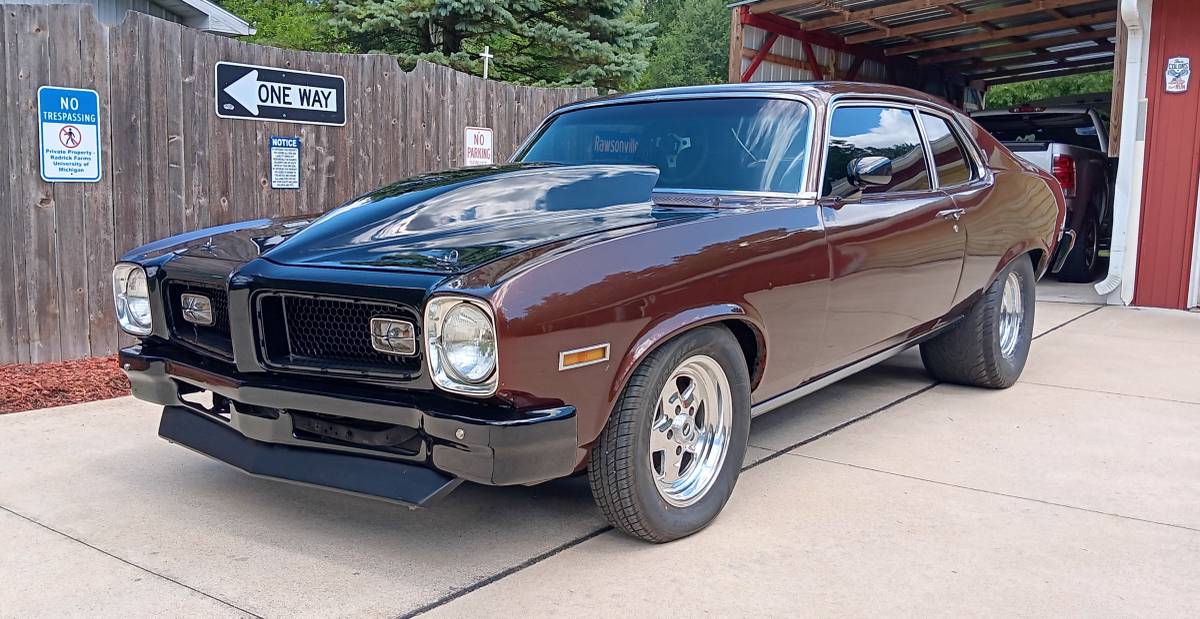 Pontiac-Ventura-1974-Brown