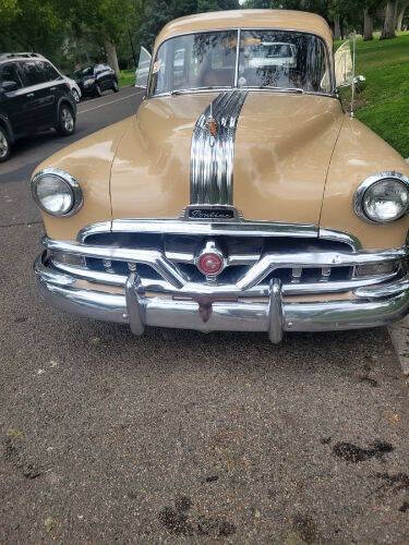 Pontiac-Woodie-wagon-1951-Beige-Beige