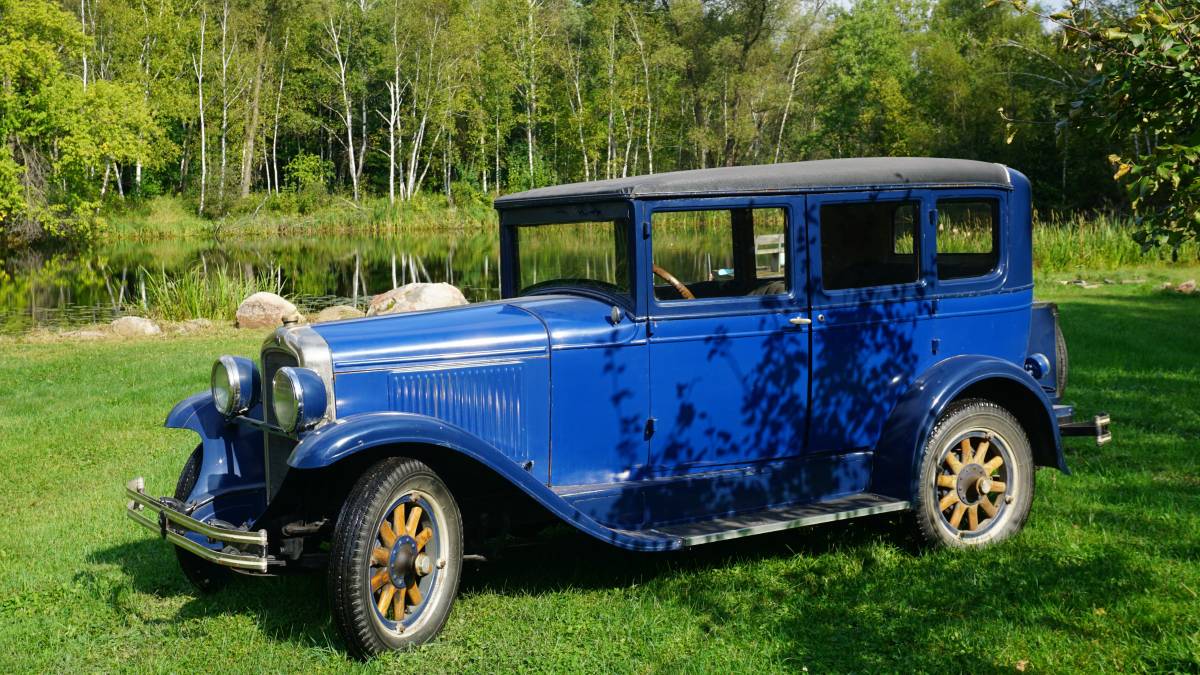 Pontiach-1928-Blue