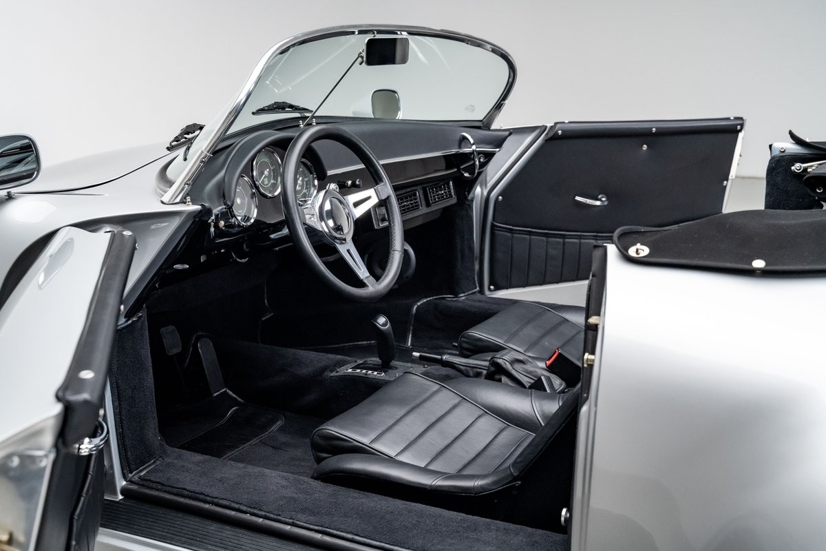 Porsche-356-1971-Roadster-Black