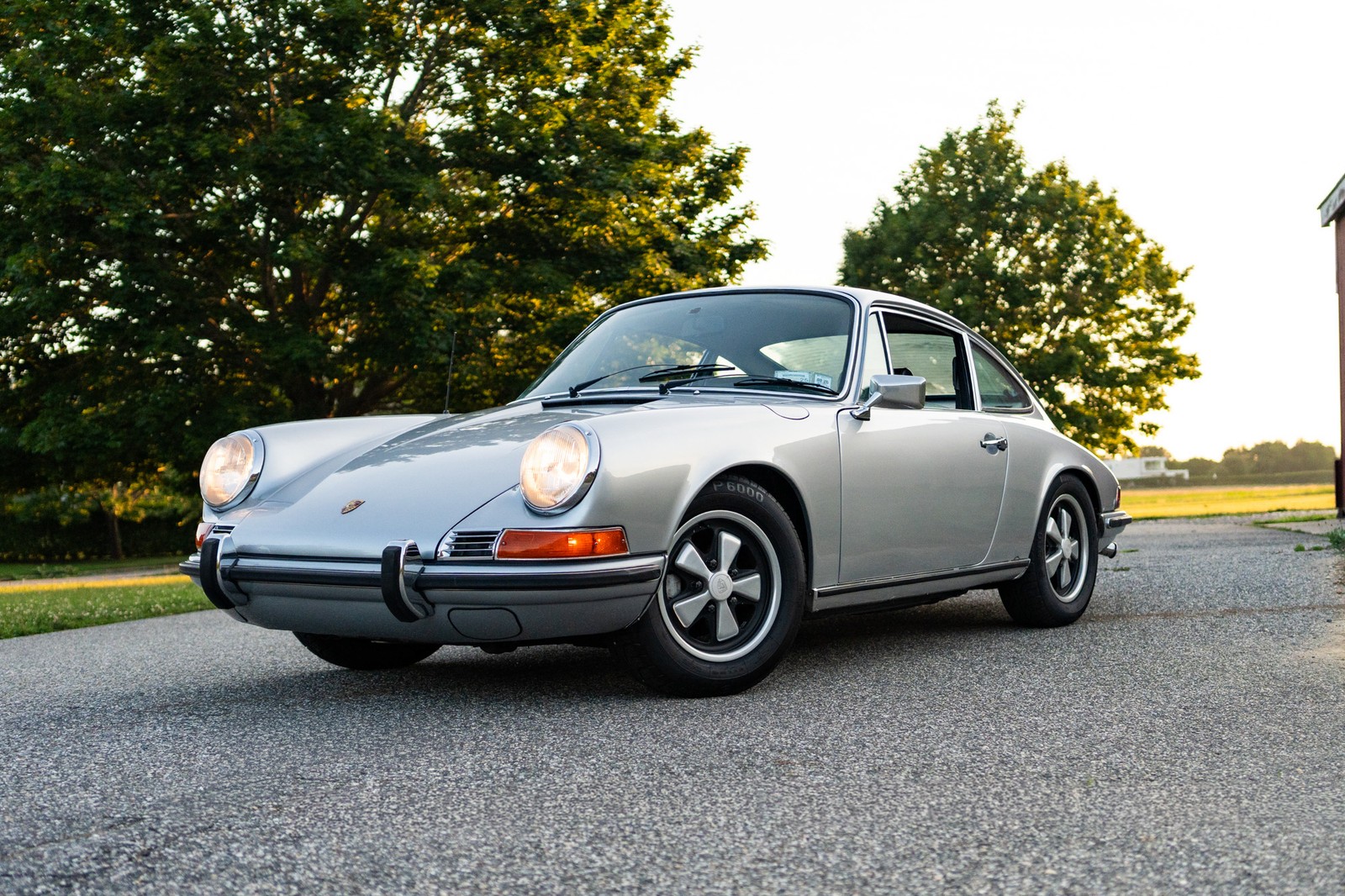 Porsche-911-1971-Coupe-Black