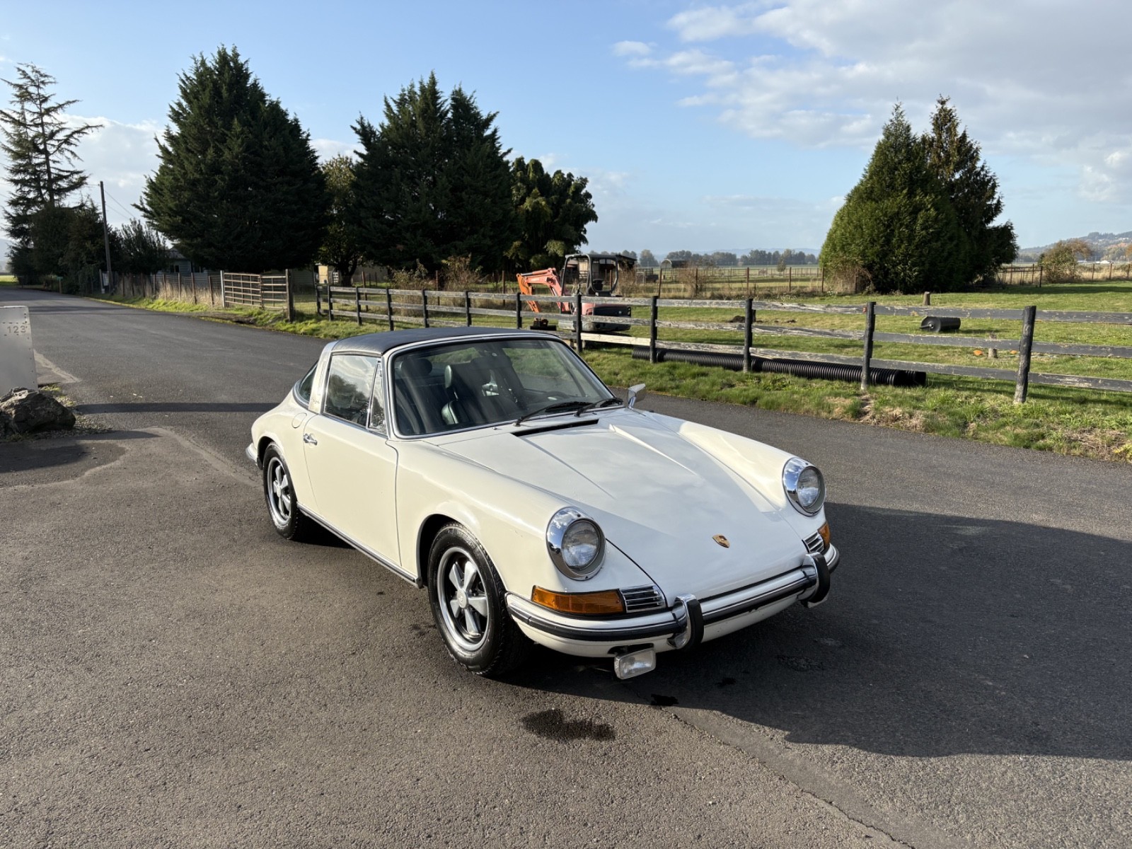 Porsche-911-1972-Targa-Black